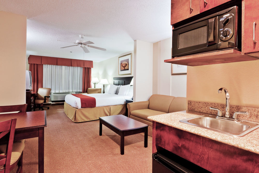 Best Western Plus Philadelphia-Choctaw Hotel And Suites Exterior photo